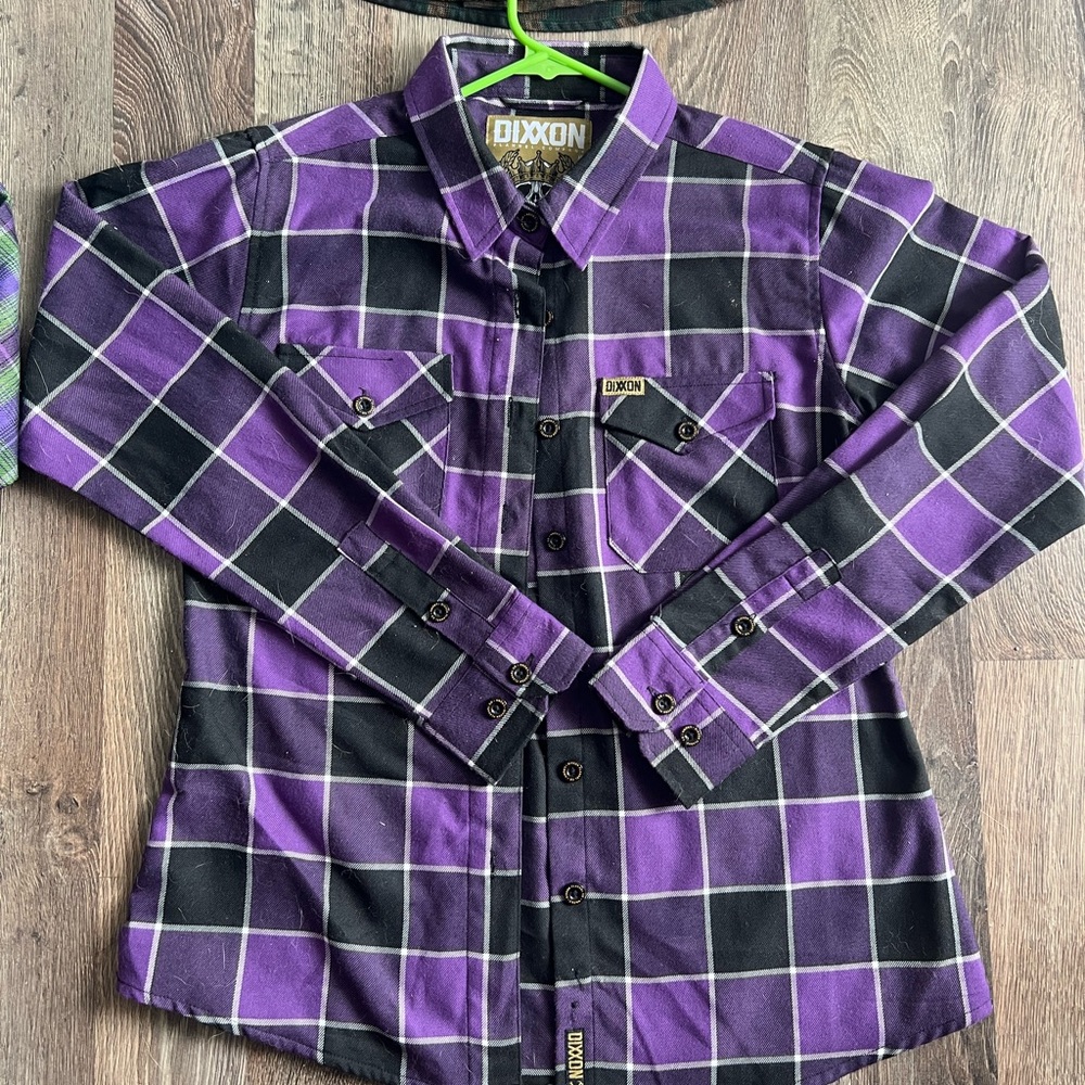Dixxon ‘The Crown’ Womens Medium Flannel